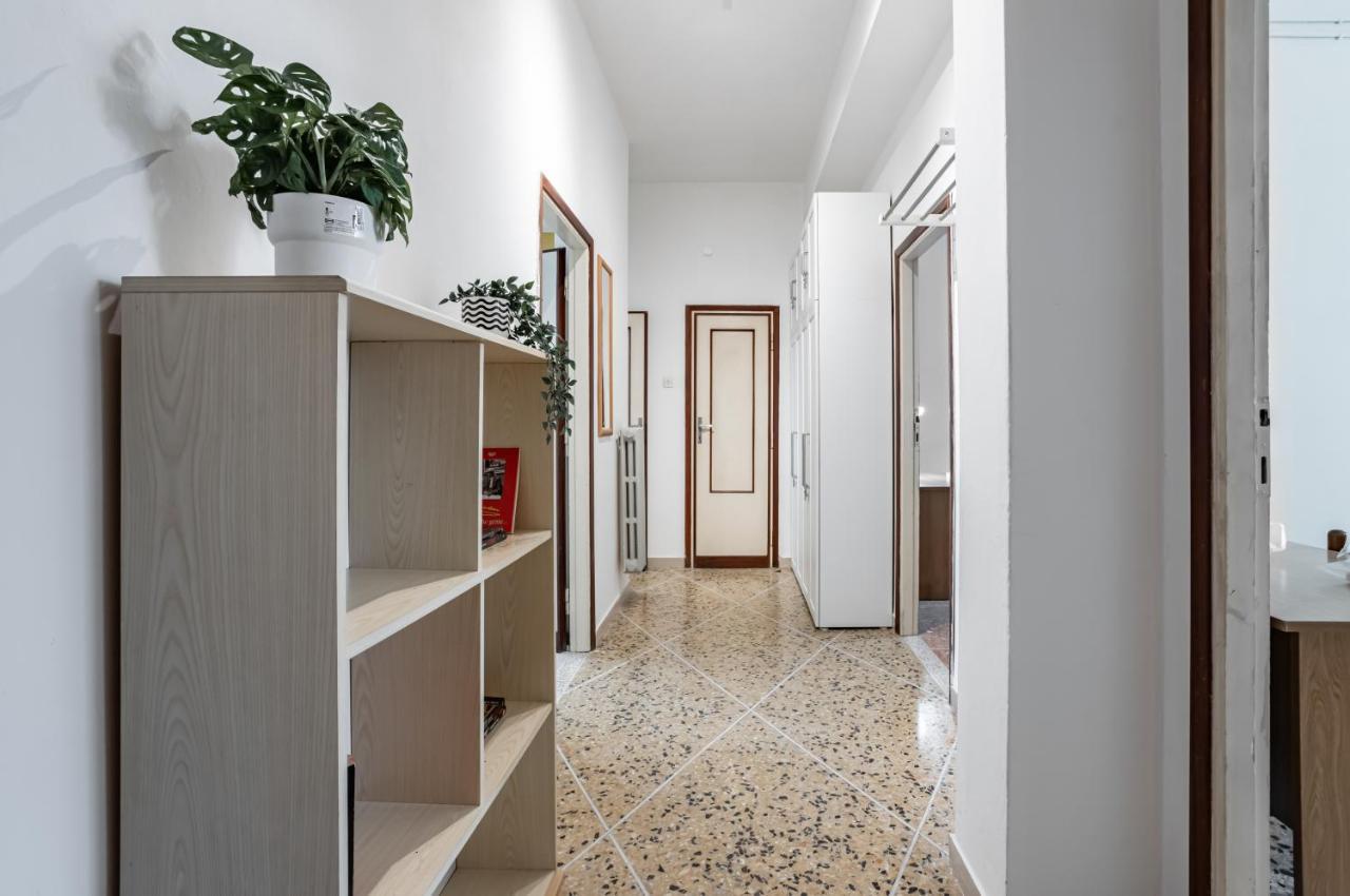 Yellowsunny Apartment With Two Balconies بيزا المظهر الخارجي الصورة
